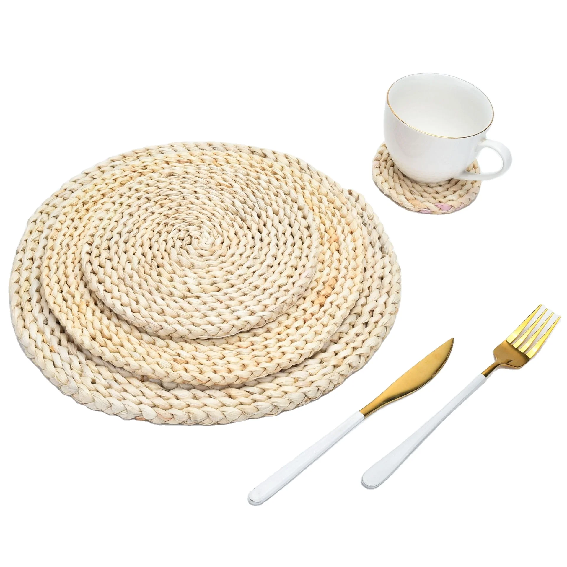 Factory wholesale woven corn husk placemat straw placemat hotel restaurant teacup mat insulation mat