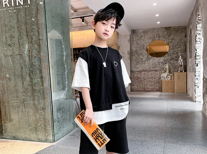 2024 New Style Factory Wholesale High-Quality Korean Version Of Trendy Two-Piece Set For Older Children Boys Solid Color Set