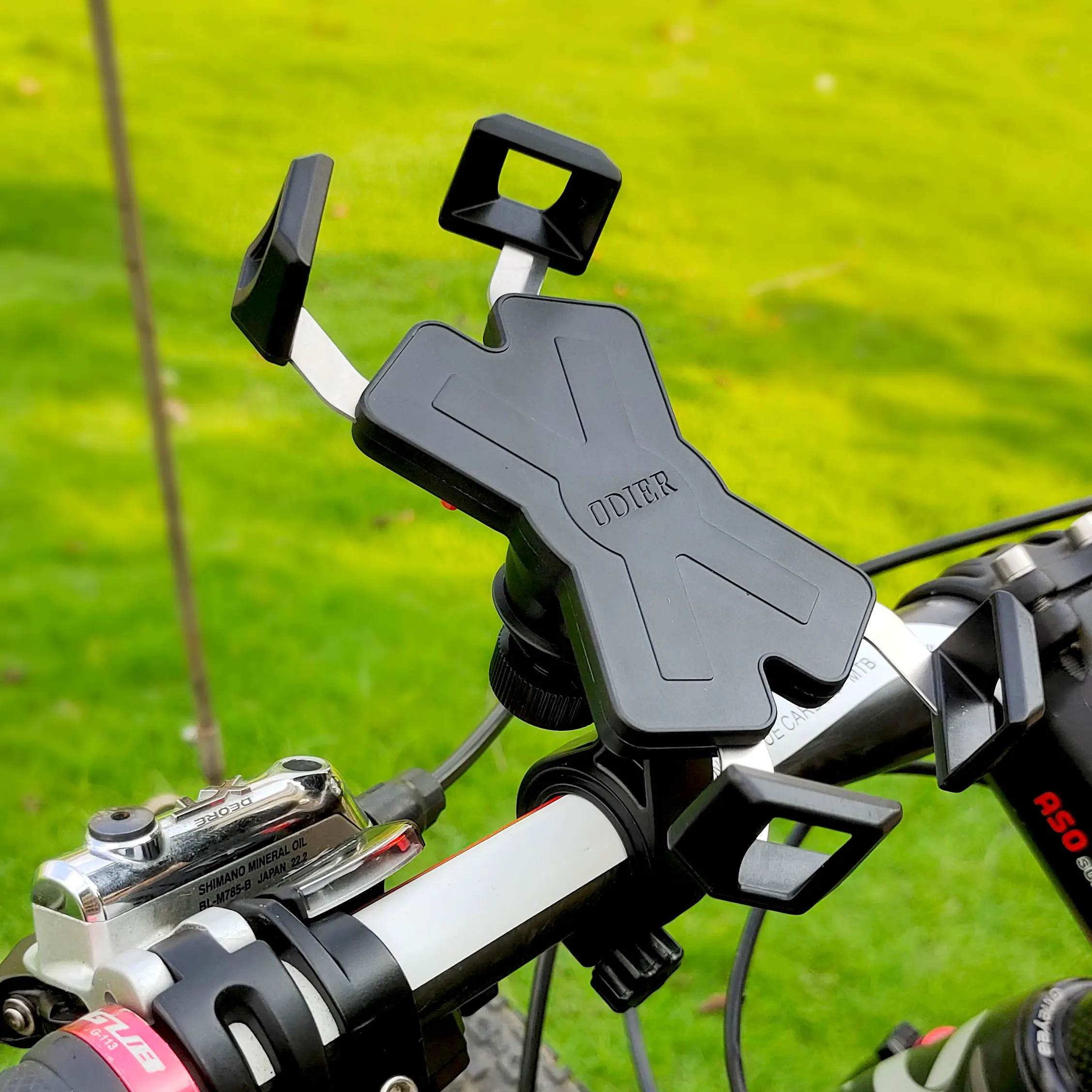 Wholesale Adjustable Motorcycle Bike Mobile Phone Holder Bicycle Phone Holder for Cell Phone GPS