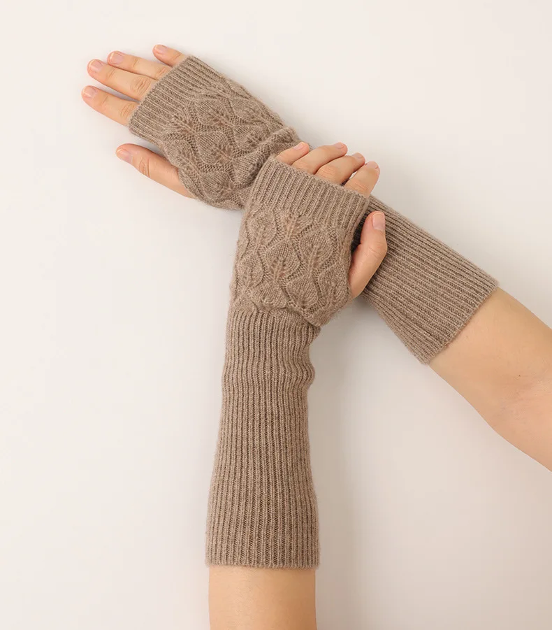 Wholesale stock New Cashmere Knitted Warm Half Finger Gloves New Gloves Finger Autumn and Winter Ladies glove