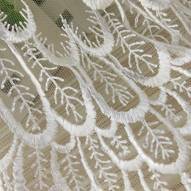 Hot Selling New Cotton Lace Fabric Embroidered Feather Pattern Elegant Wedding Dress Lace Mesh