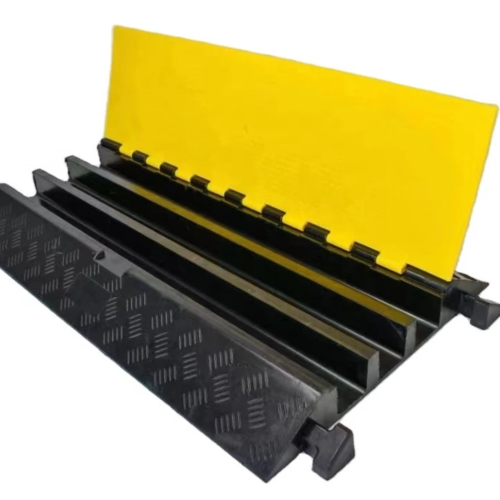 New Arrival Durable & Heavy Duty 3 Channels Rubber Cable Protector Cable Bridge Cable