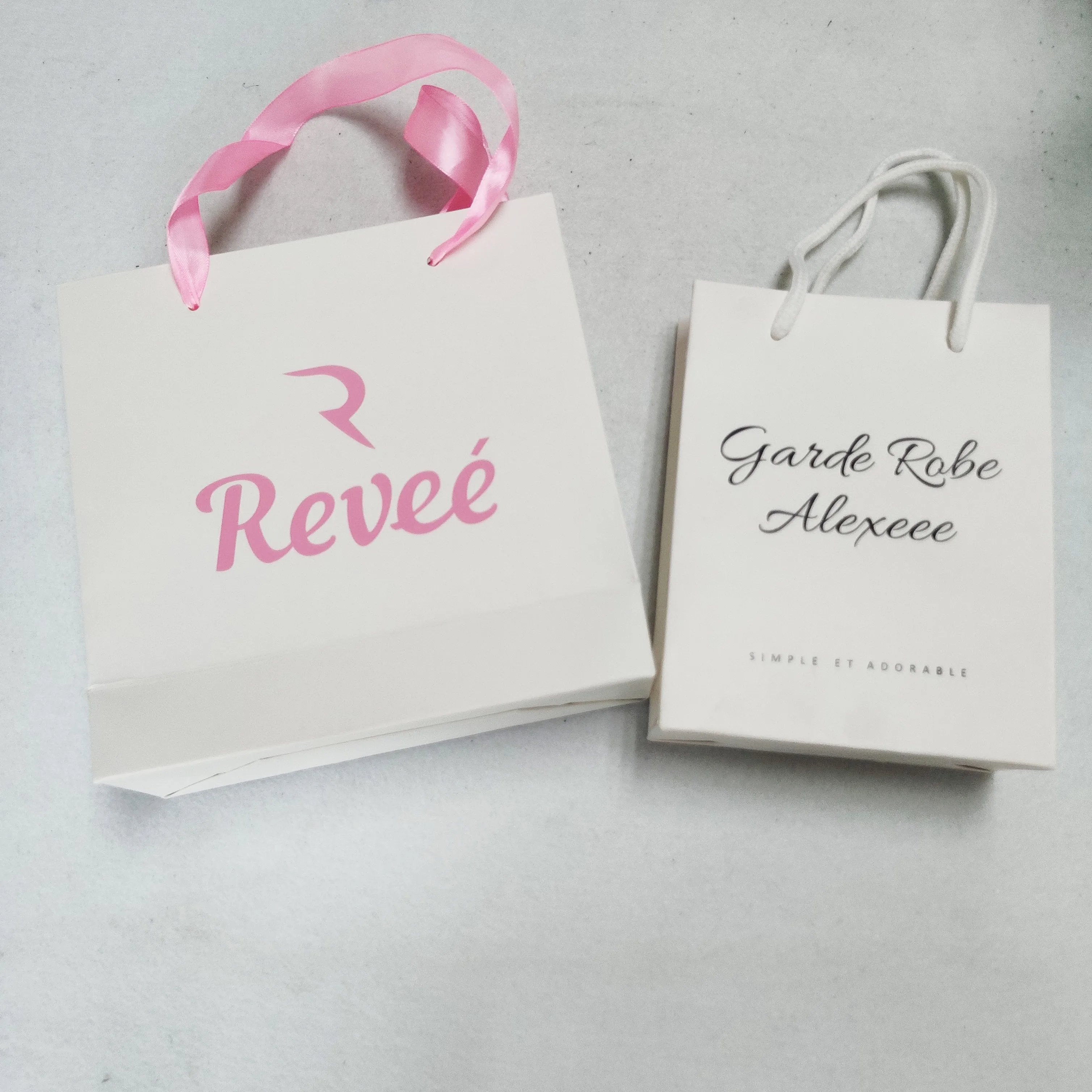 Wholesale Cheap Price Luxury Famous Brand Gift Custom Printed Shopping Paper Bag With Your Own Logo