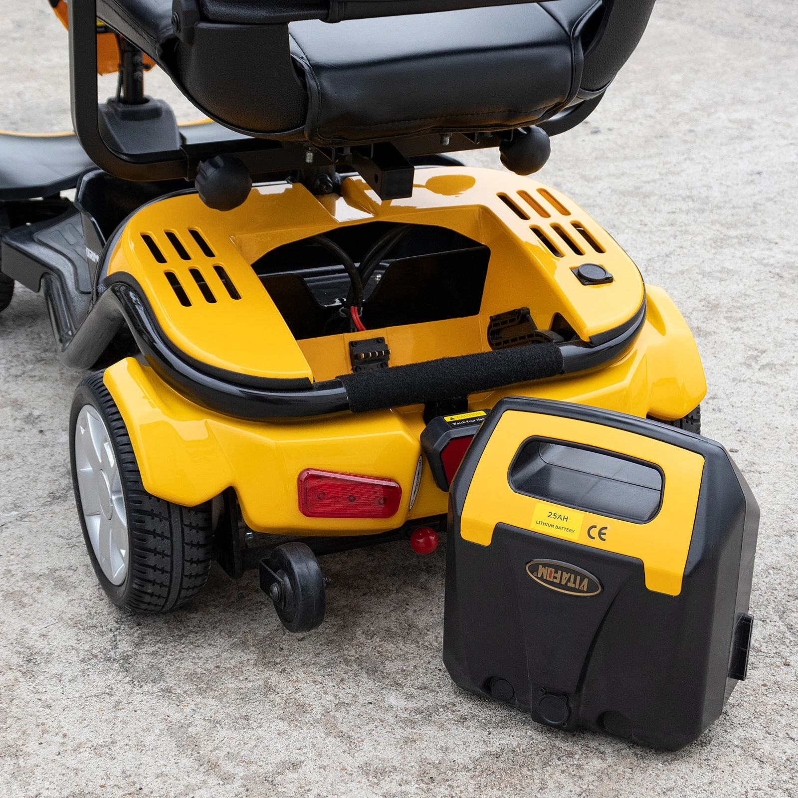 Wholesale Supplier Portable Foldable Electric Scooters Lightweight Long Range Adults Fat Tire Chinese Electric Mobility Scooters