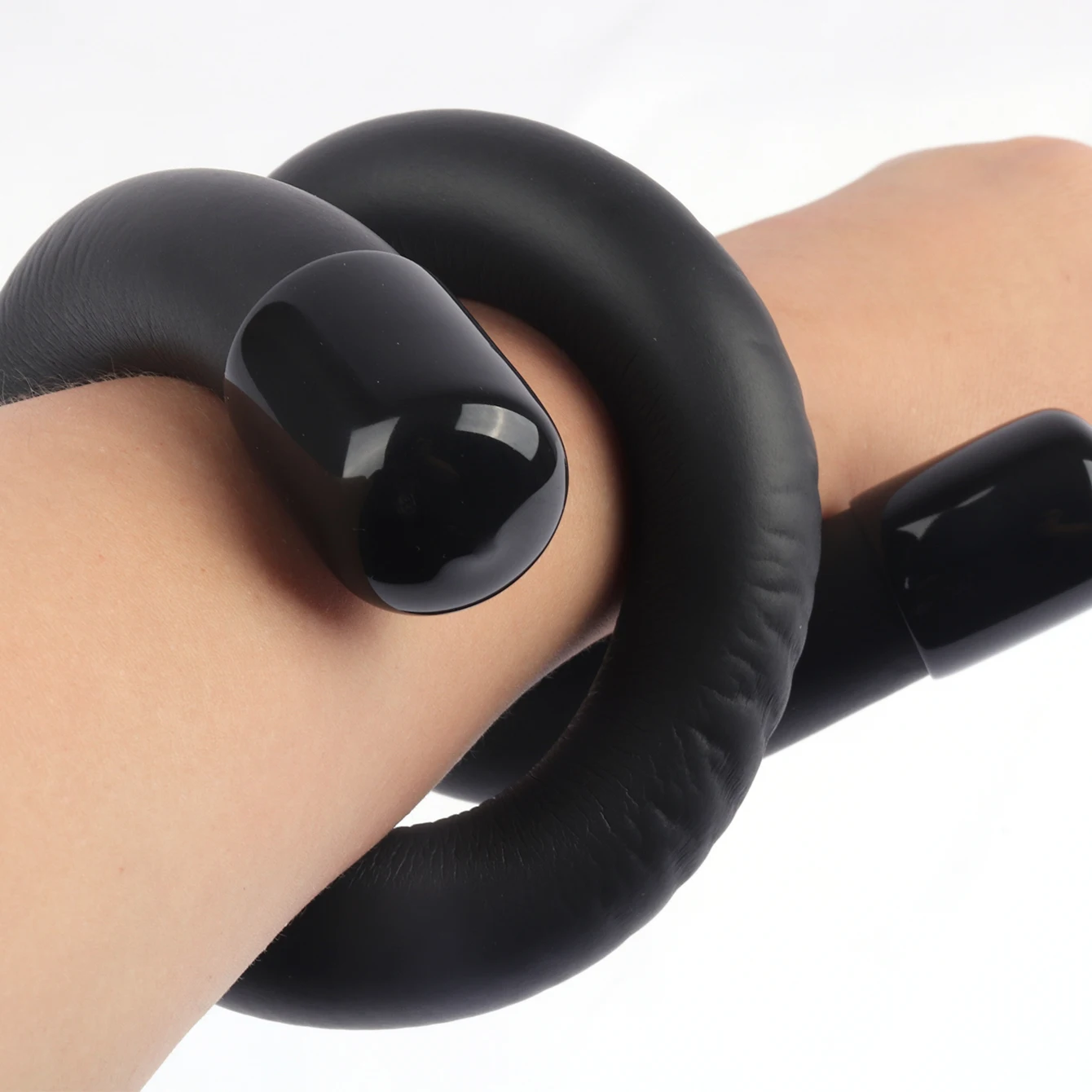 A silicone weight bearing bracelet training stick weight training swimming yoga running steering wheel weight ring wrist strap