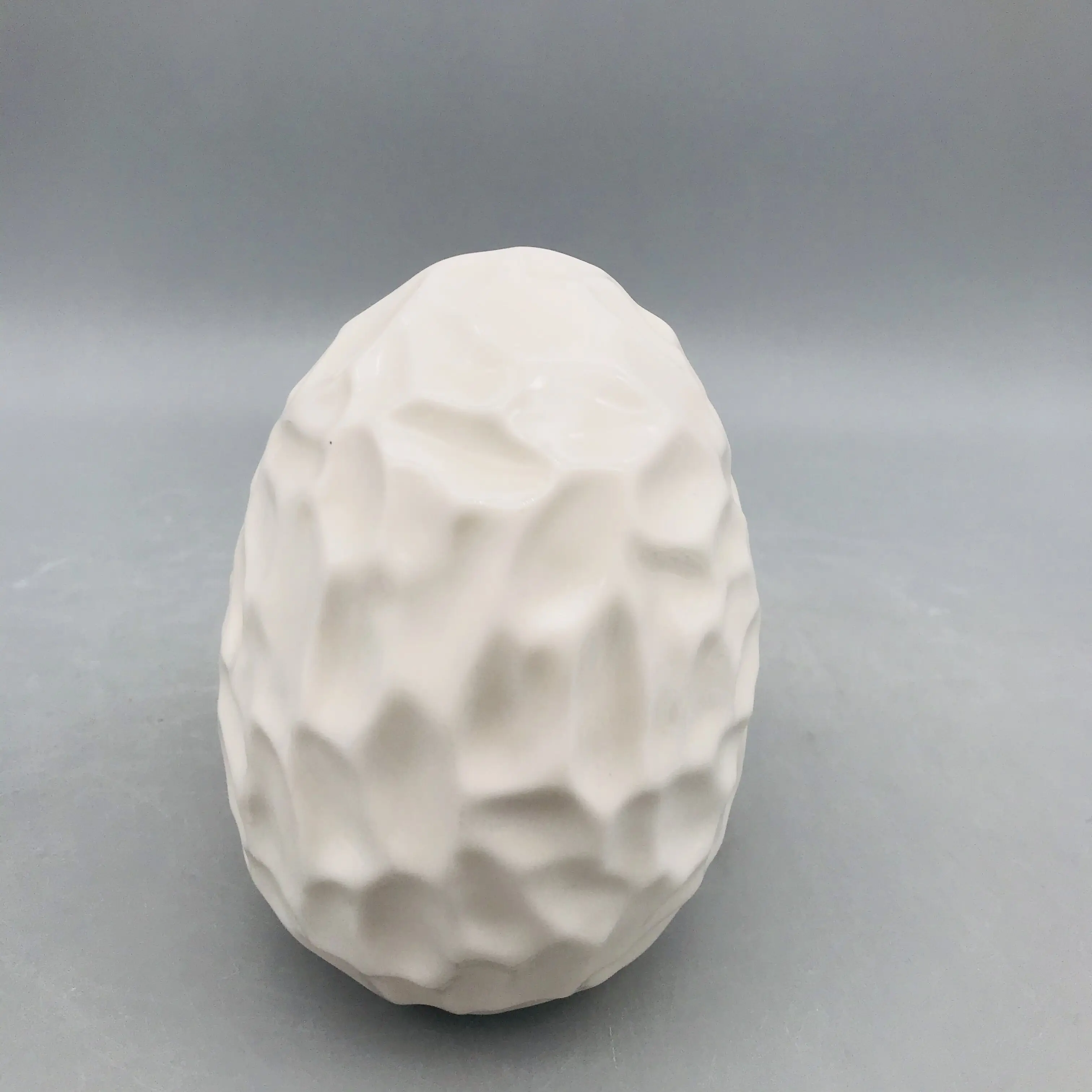 Original design irregular shape white porcelain pot for kitchen