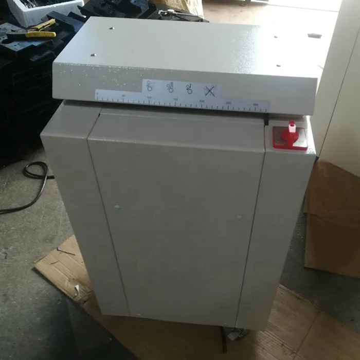 Автоматическая машина для измельчения картона гофрированной бумаги