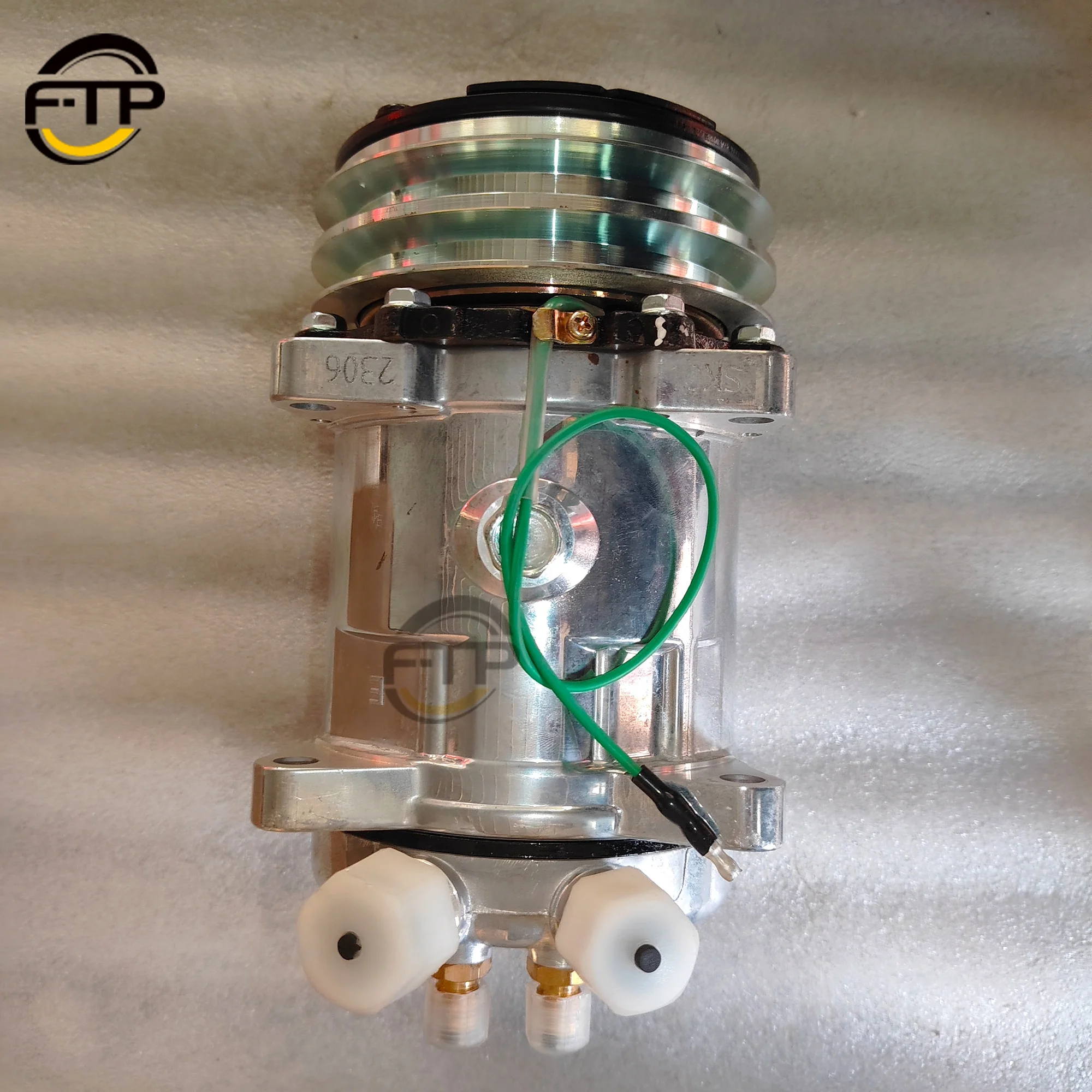 air conditioning compressor 23y-58d-03000  for shantui sd16 sd22 sd32