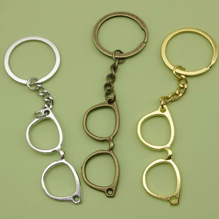 Wholesale Manufacture Glasses Hard Enamel Keychain Custom Logo   Sunglasses Keychains Llavero Eyeglass Letters Key chain Keyring