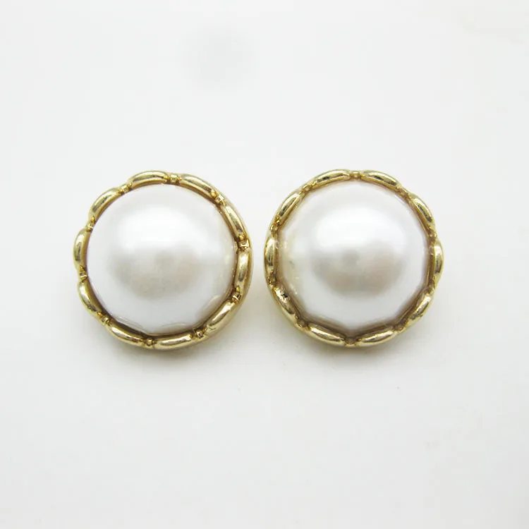 
custom fancy high quality garment shank pearl buttons for clothes 