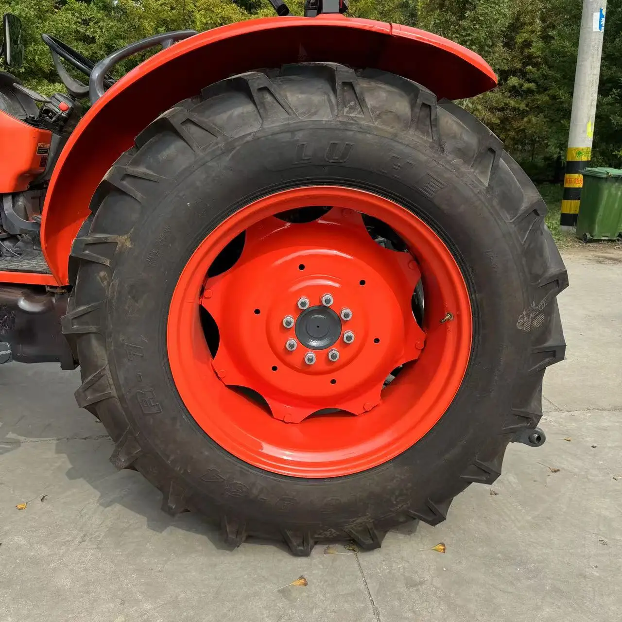Hot Sale! Best Quality Japanese Used KUBOTA tractor M954 in stock