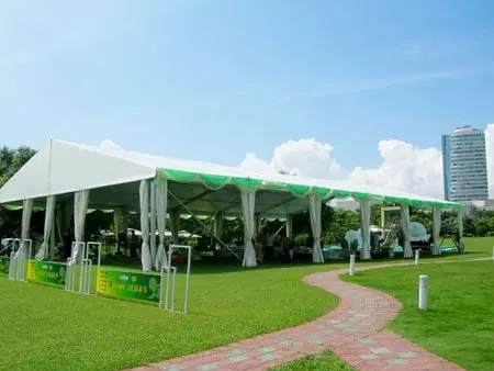 Sturdy construction Outdoor party wedding tent with sidewall for banquet