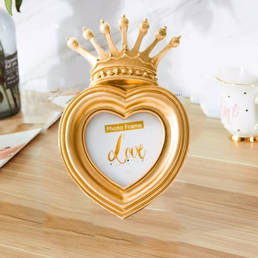 Embossed Golden Resin Platform Creative European Resin Frame 3-inch Crown Wedding Combination Photo  Frame
