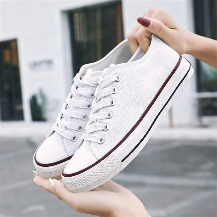 
Wholesale Low Top Casual Sport Sneakers Plain Vulcanized Shoes Breathable Flat Canvas Shoes Women 