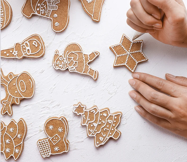 Amazon Hot Hand Baking Tools Christmas Tree Clock Cookie Cutter