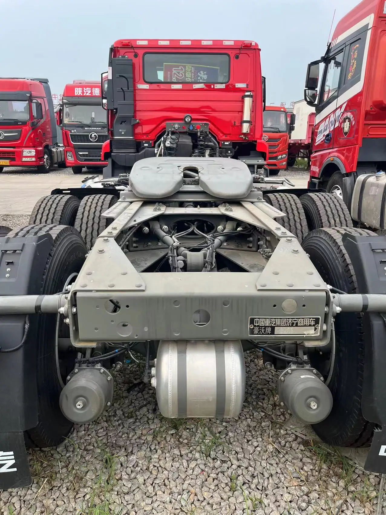 Sinotruk Howo Hohan N7 6x4 10 Wheels Used Truck Head Euro 3 Tractor in Stock