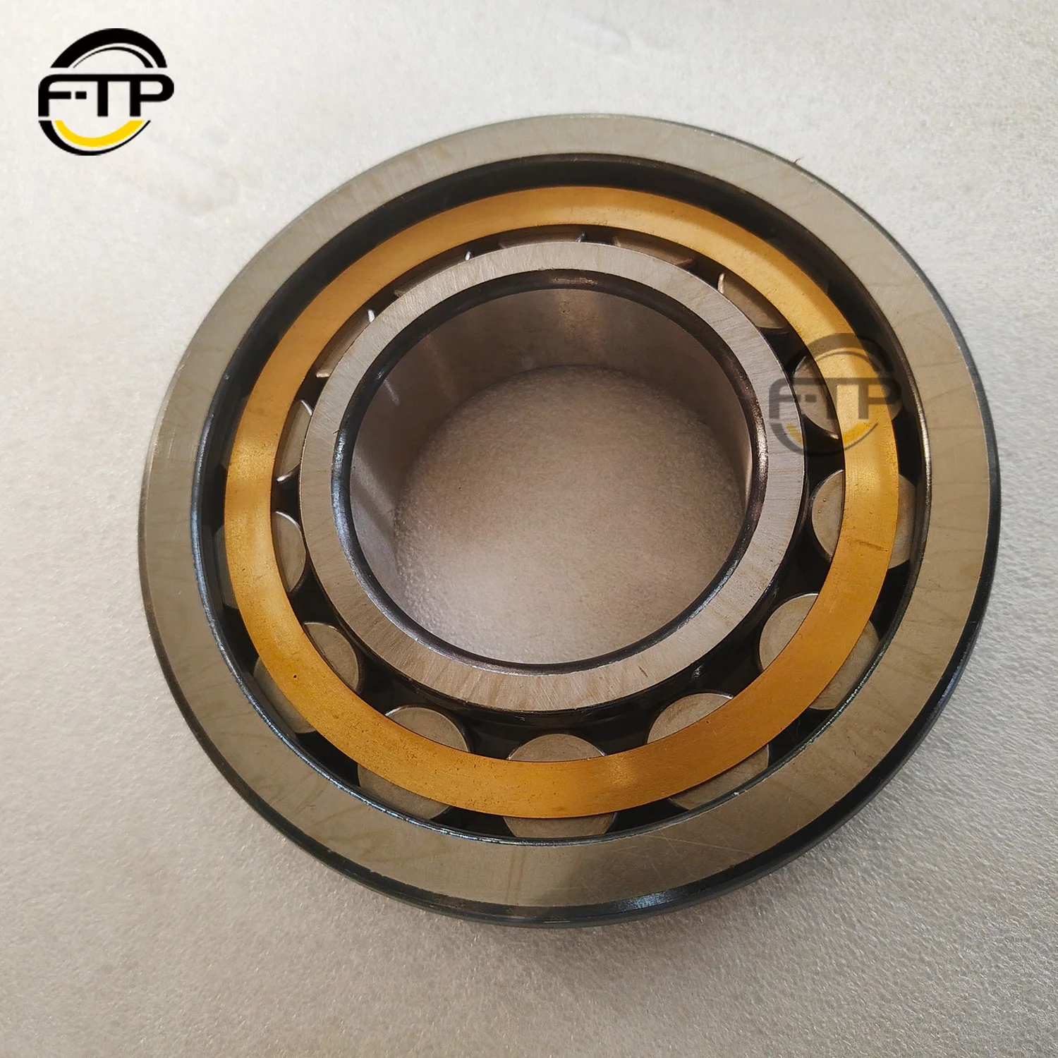 Hot Sale 1781519330 Roller Bearing D155A-2 D355C-3 D155S-1 D155W-1 Bulldozer Torqflow Transmission Transfer Bearing 178-15-19330