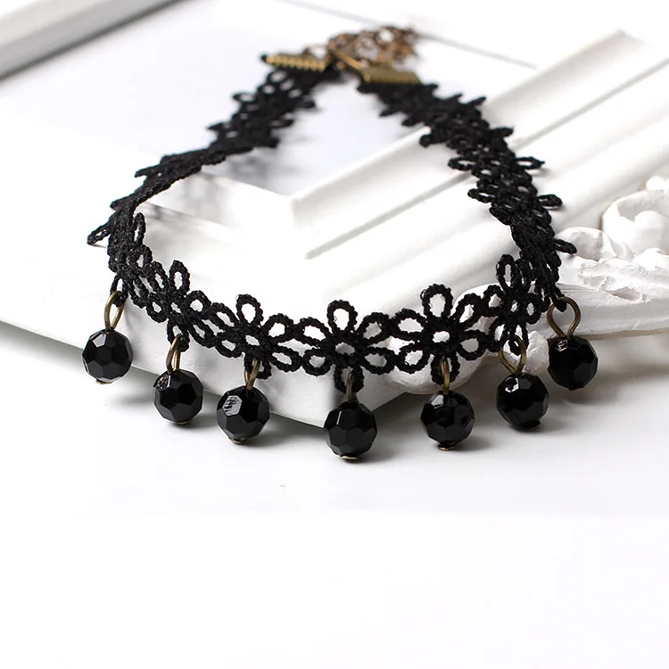 Hot Selling Vintage Black Lace Velvet Beaded Necklace Chokers Black Fabric Bead Charm Choker Women
