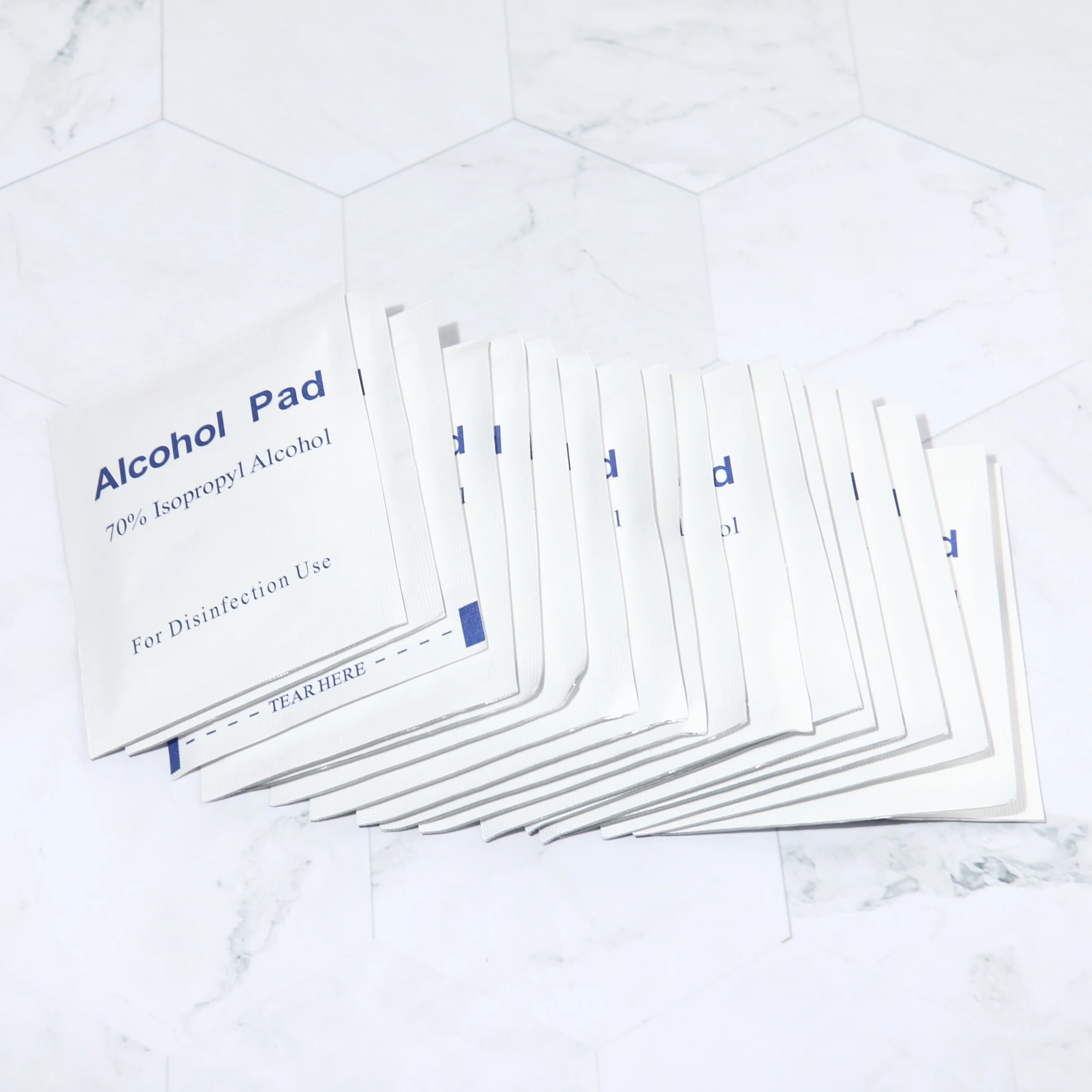 Factory directly sell good price customized alcohol pad 70%/ 75% alcohol pads full certificates