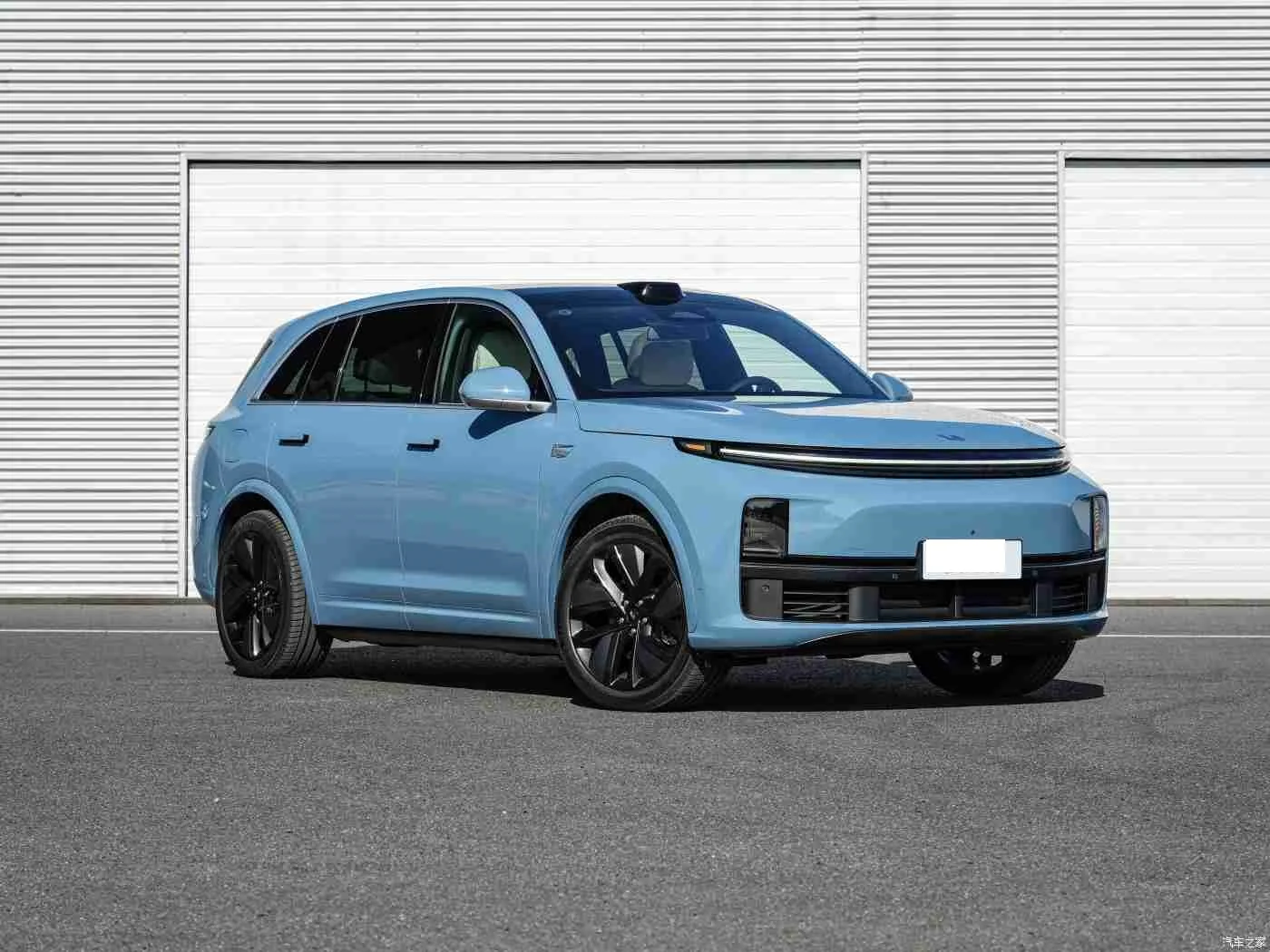 2024 Lixiang L7 Ultra Electric Pedal & 21 Inch Wheels Extended-Range 4WD Car in Horgos Stock-New Energy Vehicle