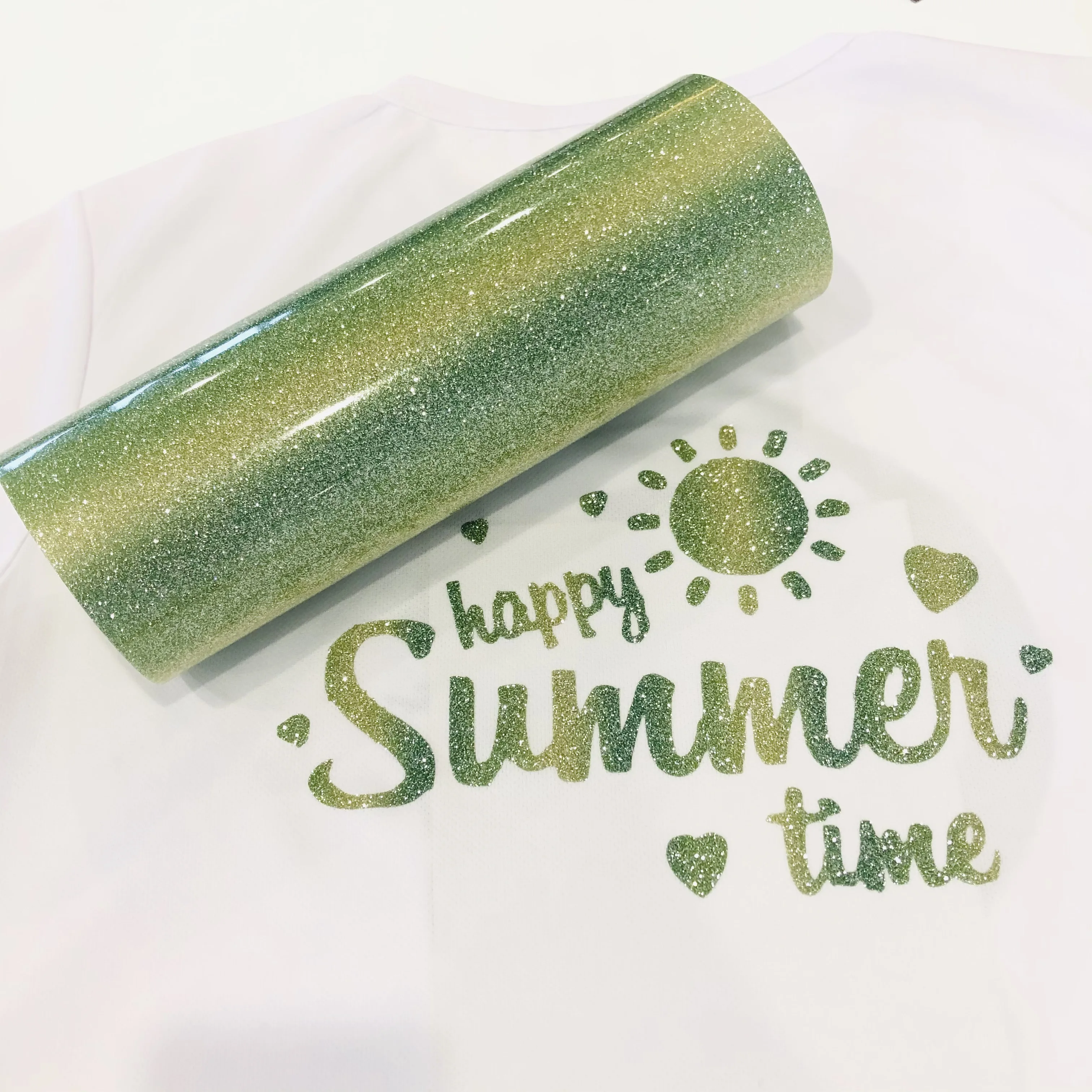 Easyweed Glitter Heat Transfer Vinyl Sheets Wholesale Low MOQ Iron on Vinyl Water Resistant Rainbow  Vinyl Film Clothing Durable