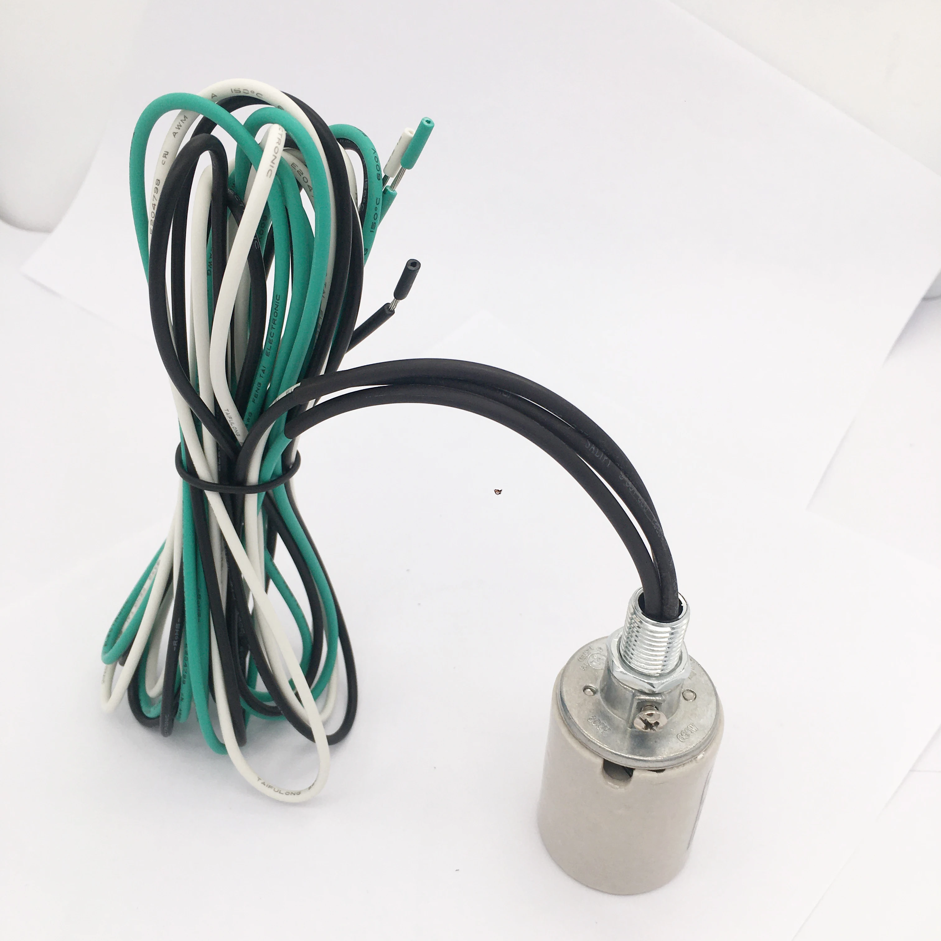 E26 E27 600V 660W 4kv Pulse High Voltage Ceramic Porcelain screw Lamp Holders with 6 feet Cord