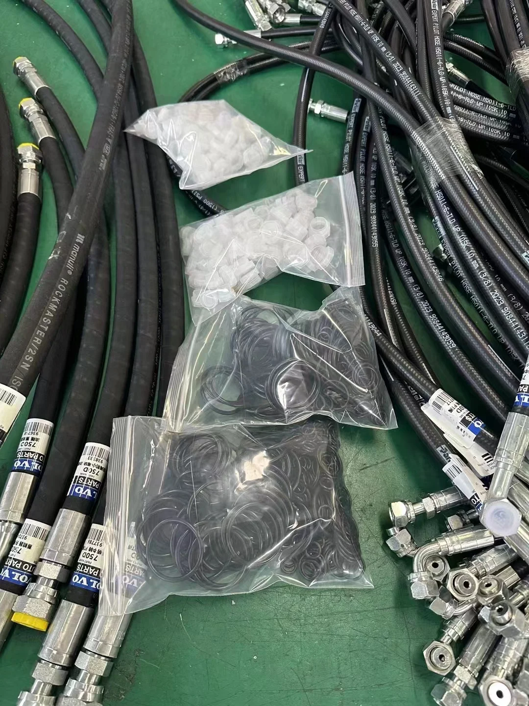 Good C quality AT360-7 hydraulic rubber hoses for whole excavator