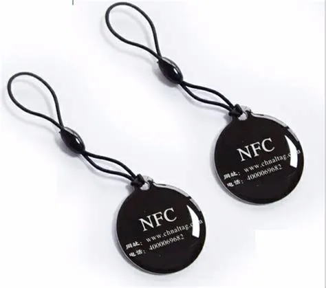 Custom Clear Epoxy Resin NFC Dome Sticker / Rfid Dome Key Chian Tag