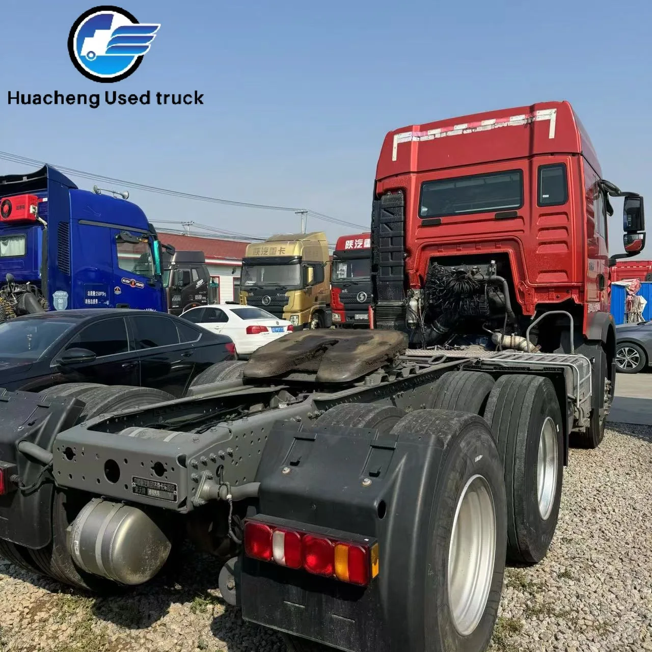 Китайский тяжелый грузовик HOWO T7 k540HP6 * 4 находится в хорошем состоянии