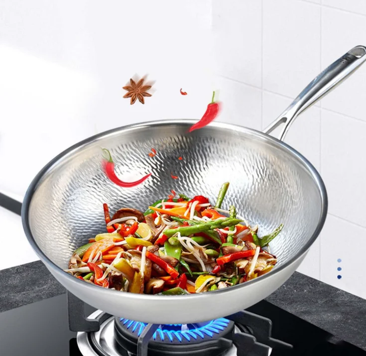 Uncoated Low Oil Fume Wok Non-Stick Handmade Hammer Pattern Titanium Pan