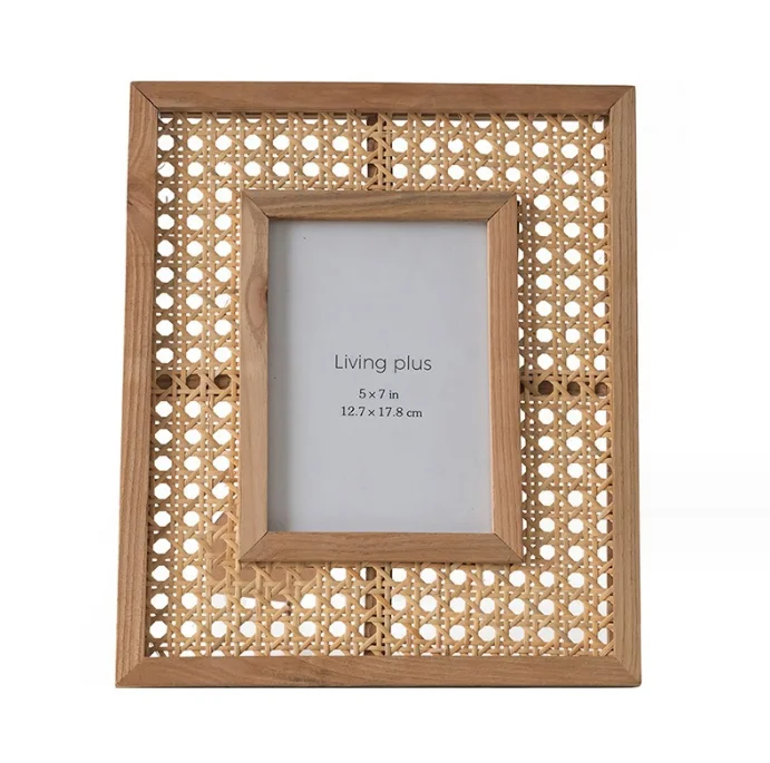 Wall Photo Frames for Family Photo Gifts Rattan Wall Decor 5x7 in Rattan Picture Frame with Wooden Border