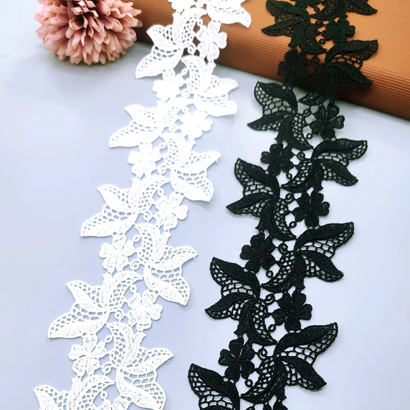 Custom Beautiful Flower Shape Eco-friendly Ladies Embroidery Lace Trim