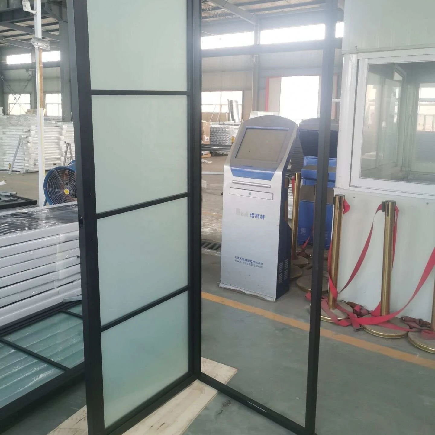 Modern Metal Doors Internal Crittall Doors Room Divider Indoor Swing Glass Wall Steel Door
