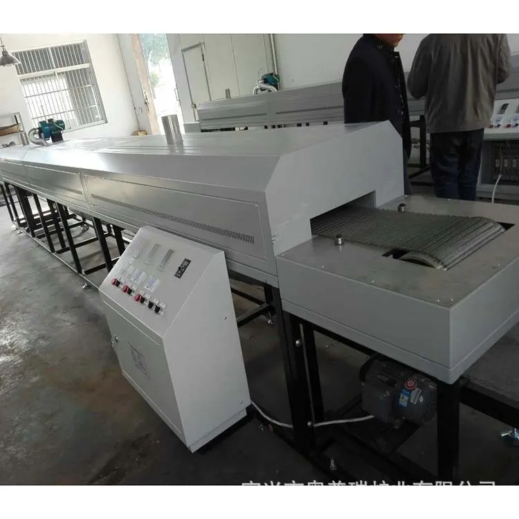 Glass annealing furnace