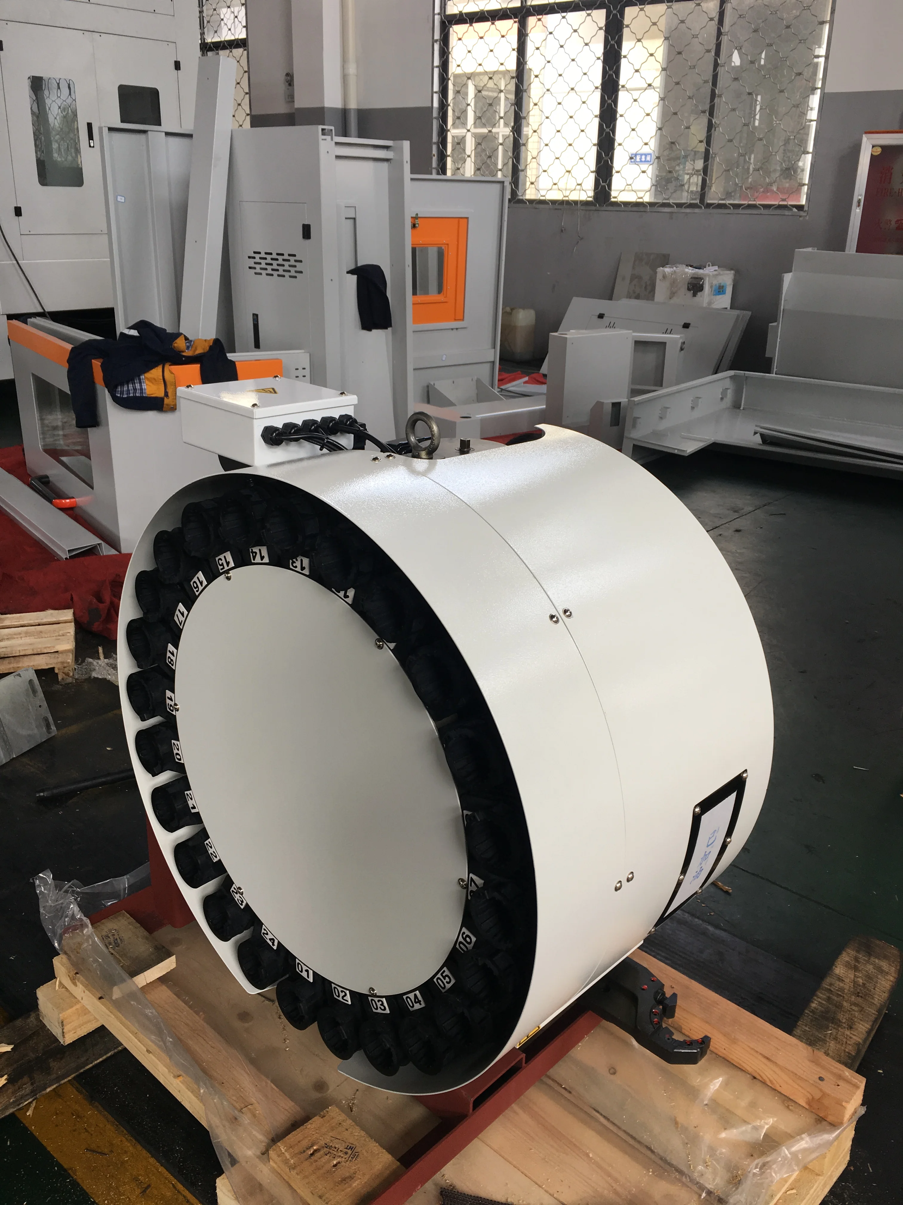 Maxtors TOP Leading Quality High Precision VMC Milling CNC Vertical Machining Centre YMC-1270 XYZ Travel 1200x700x650mm Siemens