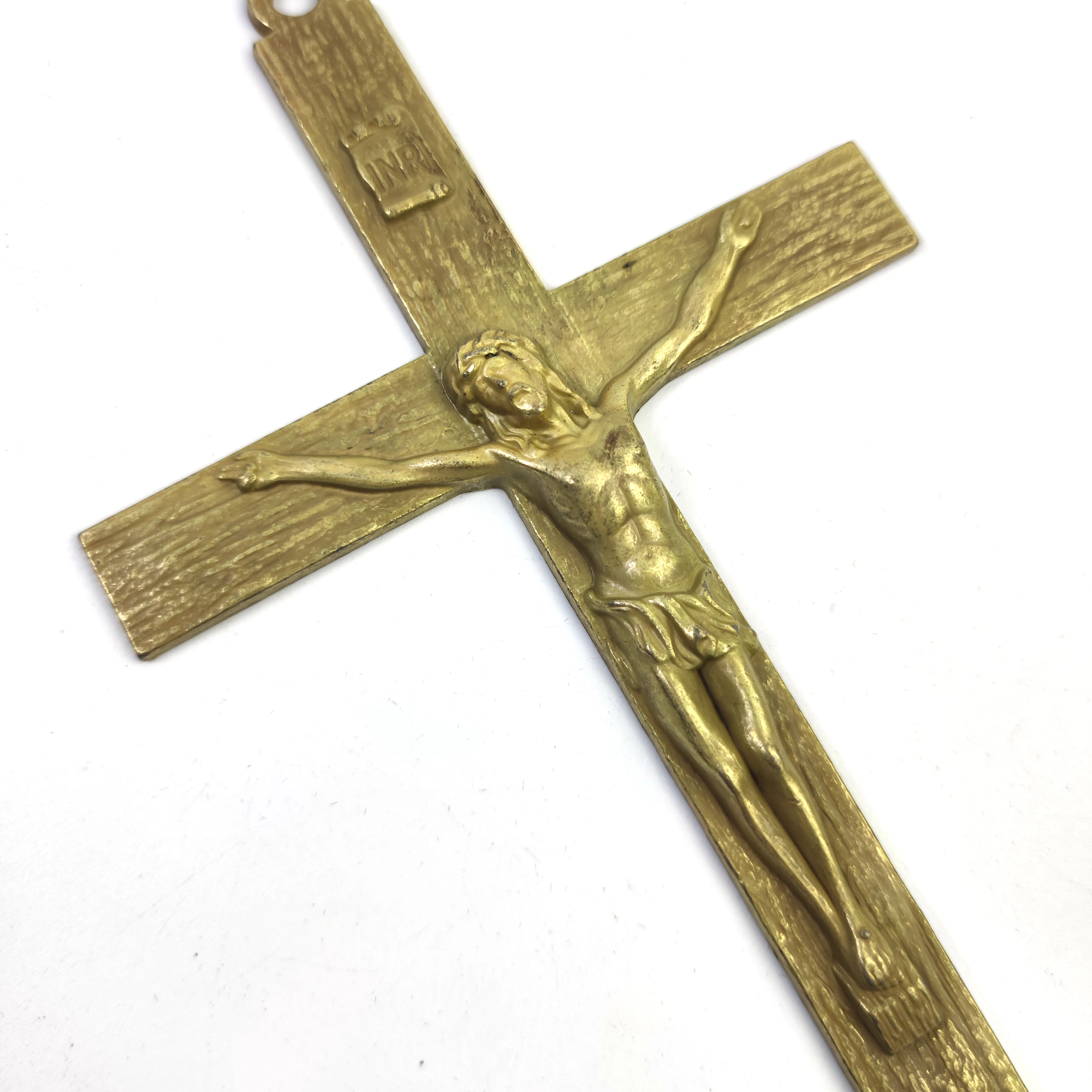 Crucifix Wall Cross - Metal  Catholic Crosses Wall Decor - 8 Inch - Retro Gold