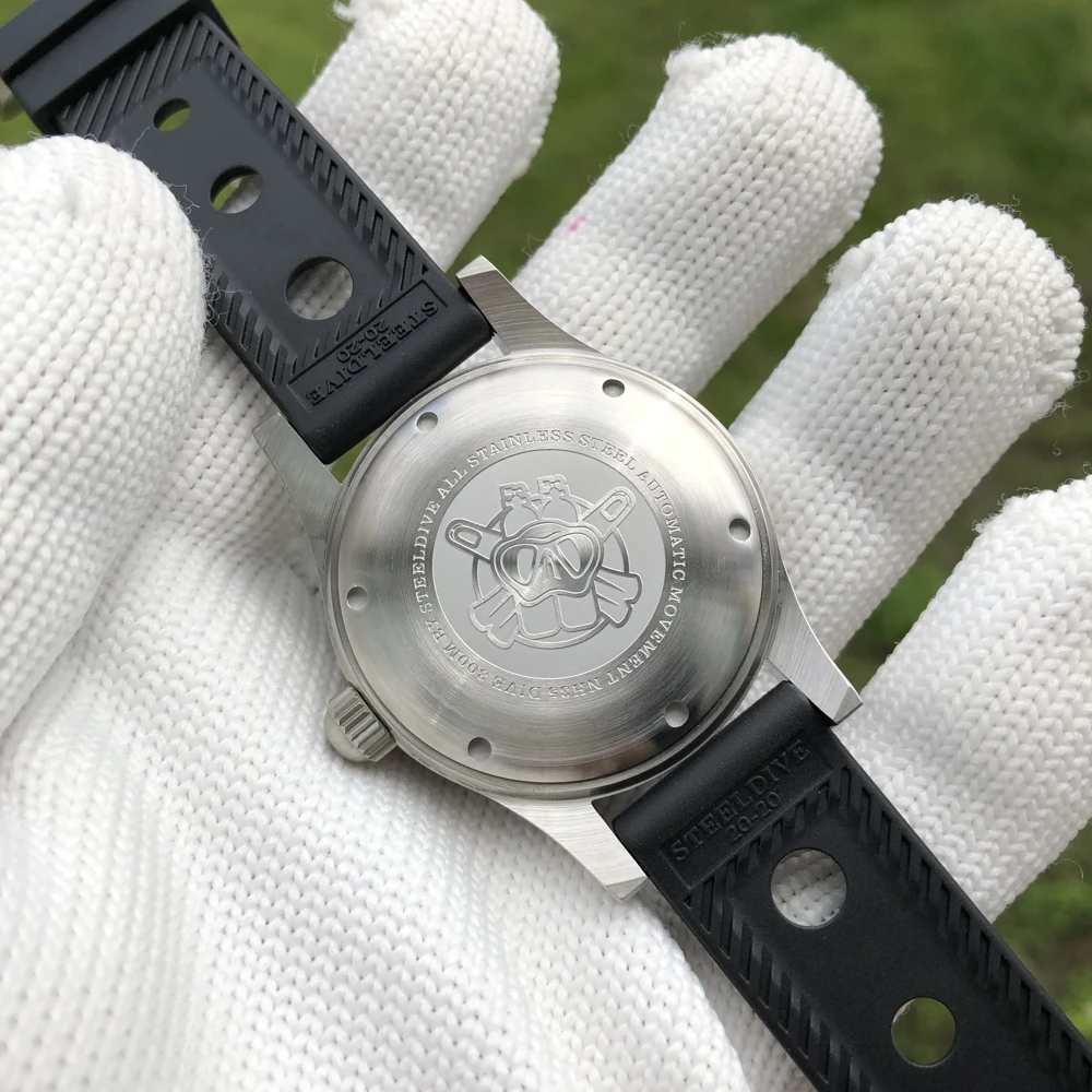 SD1952 High Quality 316L Stainless Steel NH35 Ceramic Bezel 30ATM Water Resistant Dive Watch for Men