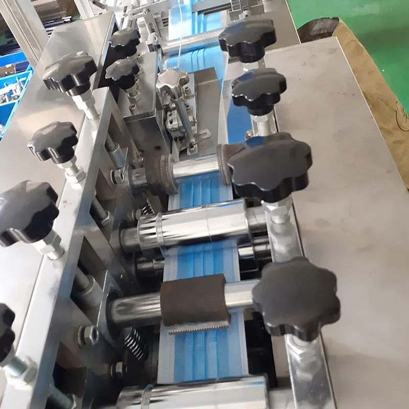 Manufacturers Price Fully Automatic 3 Ply Surgical Face Masks Machinery and mask making machine