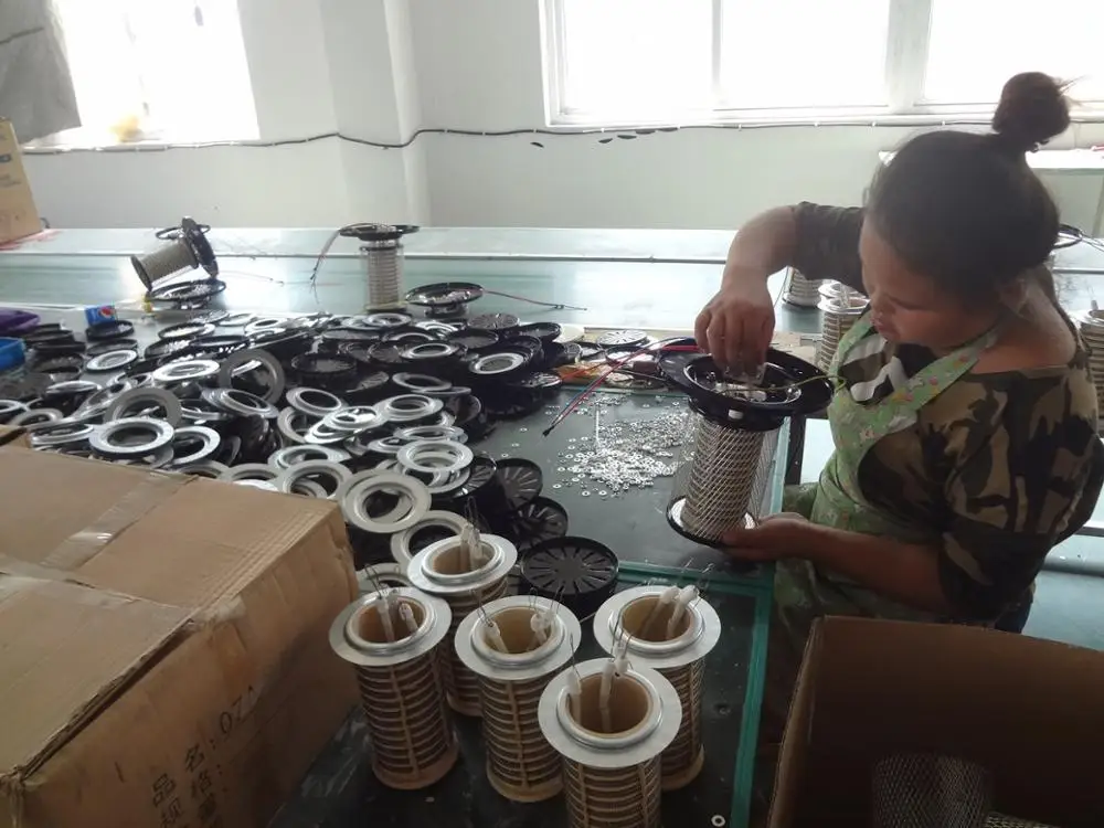 High Quality 1000/2000W Personal Adjustable Thermostat Ceramic Portable Heater Mini For Home