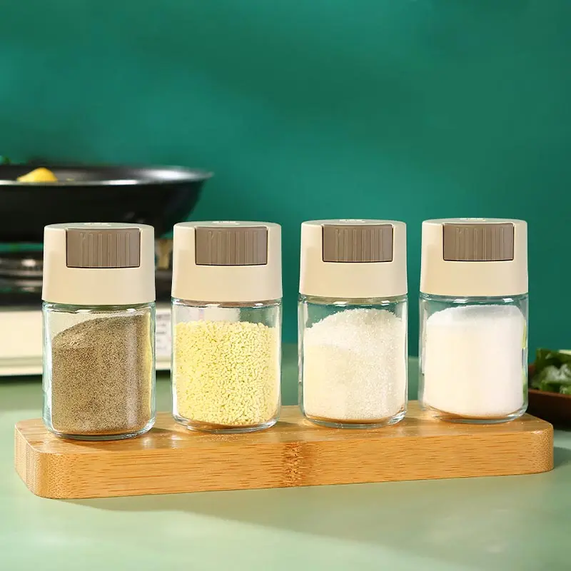 In Bulk Wholesale Empty Round 100ML  Pepper Spice Kitchen Seasoning Container Control 0.5g Salt Shaker Glass  Dispenser with Lid