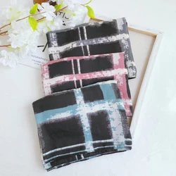 2020 Alibaba gold supplier nice style print Saudi arab head scarf hijab mascadas bandana soft woman muslim plaid viscose shawl