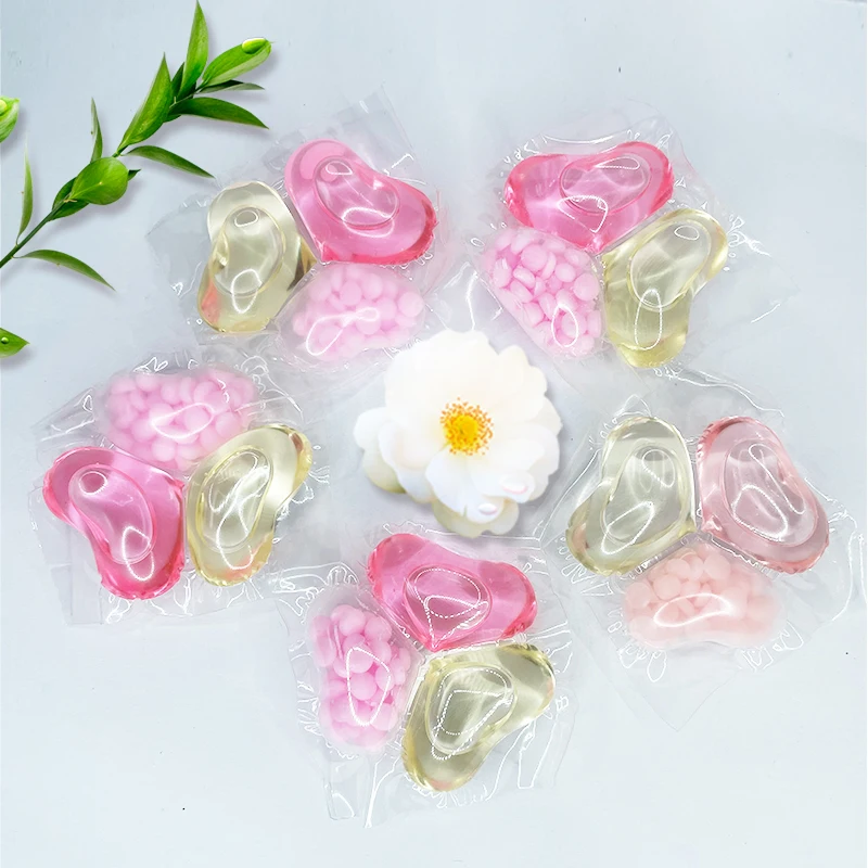 Wholesale OEM New Arrival Super Cleaning products 3 in 1 Laundry Detergent Gel Ball Capsules Pods For Washing Clothes