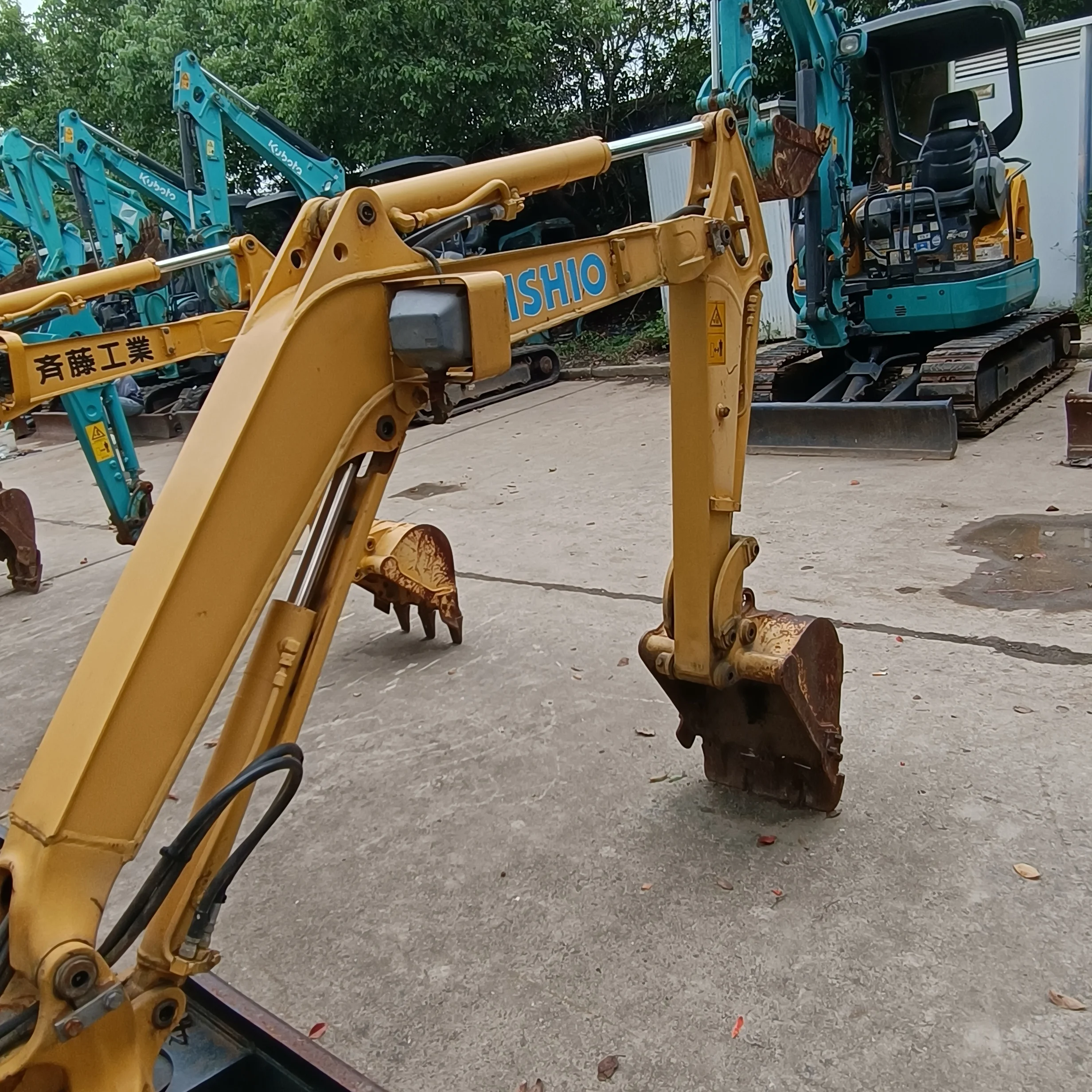 Used mini excavator Komatsu PC18MR-3 hydraulic crawler excavator PC18MR without enclosed cabin high efficiency for sale