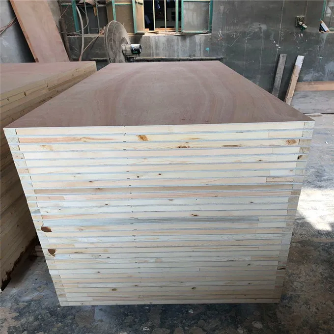 
logan interior white primer molded door 