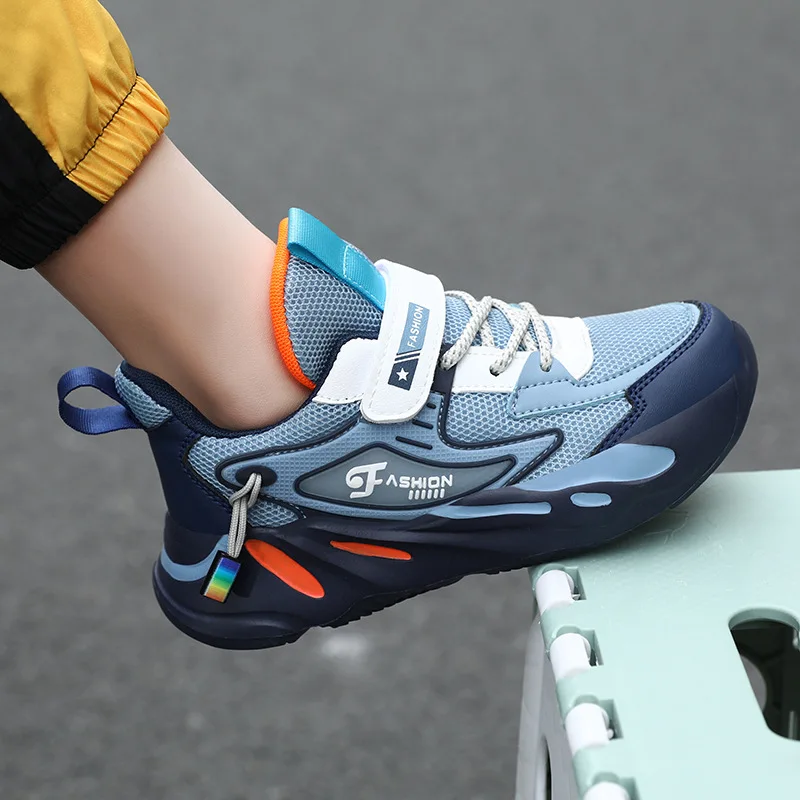 Wholesale Kids Sport Shoes Breathable Children Soft Sole Walking Shoes Comfort Boys Fashion Sneakers