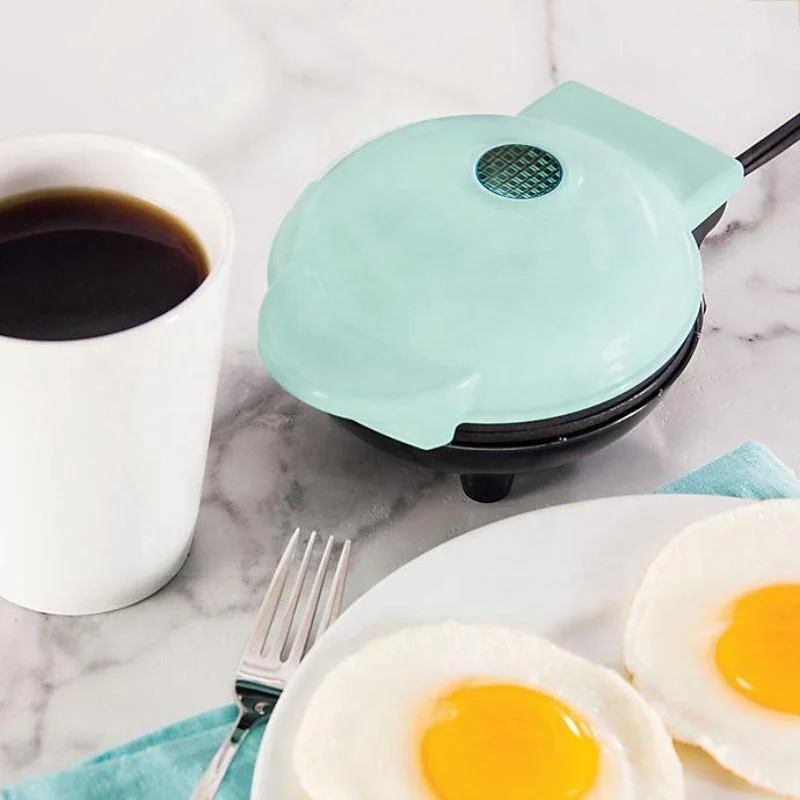 Hot Sale Non-stick Coating Surface Electric Personal Snack sandwich lolly Maker Mini Waffle Maker machine