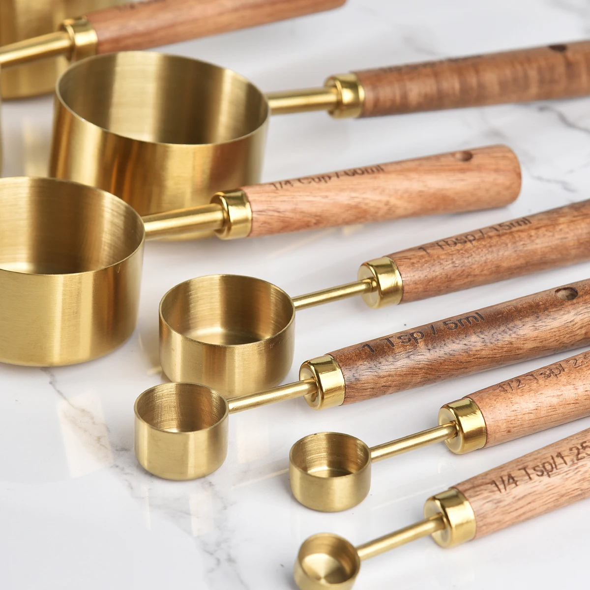 High Quality Measuring Cup And Spoon Set of 8 With Wooden Handle Stainless Steel Kitchen Measuring Spoon With Rose Coated