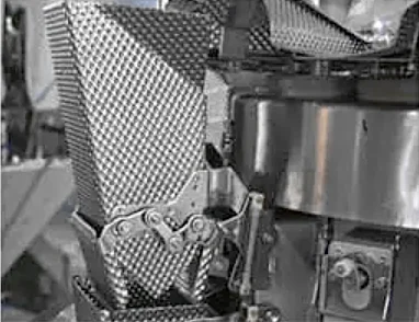 Automatic Granule Packing Gummy and Candy Bottle Packaging Machine Production Line with Multihead Weigher