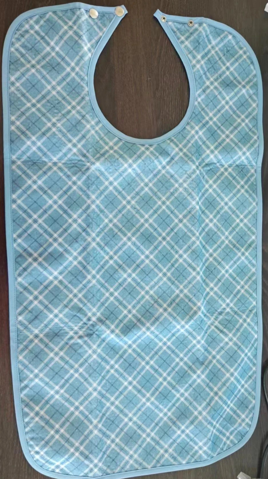 Popular Selling Reusable Washable Silicone Meal Bib for the Elderly Rice Pocket Waterproof Adult Bib