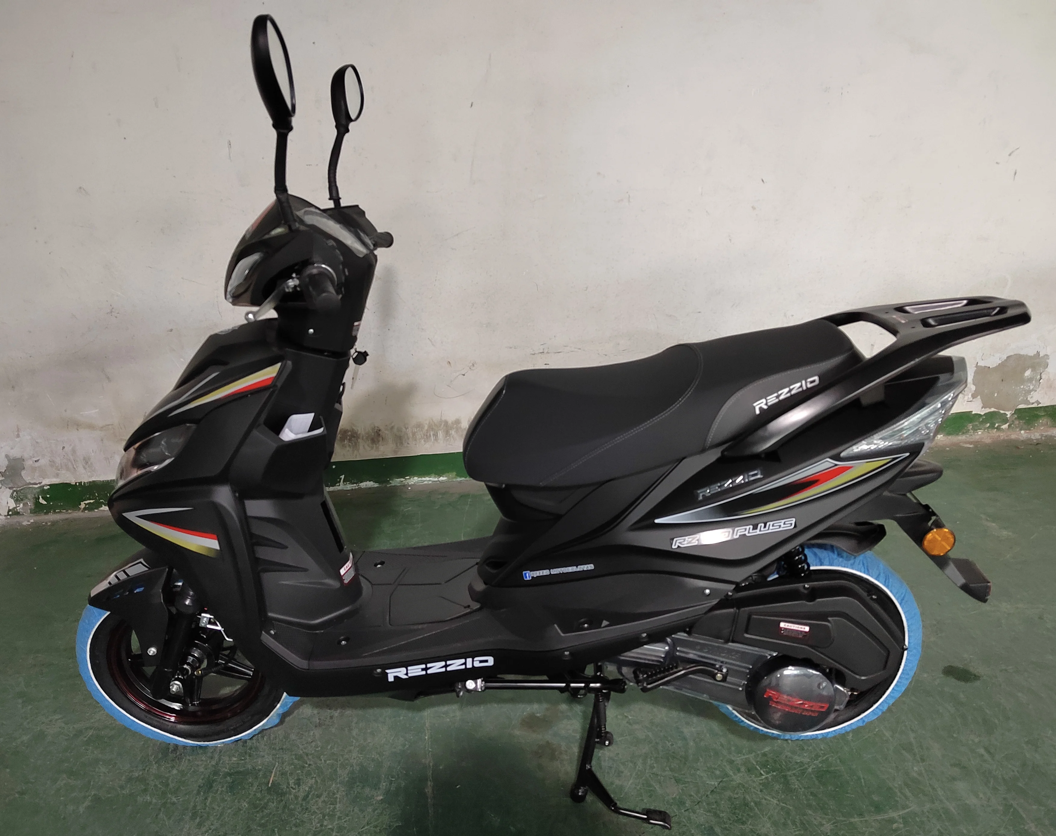 New 50cc moped moto 150 gasoline motorcycles safe smooth lines motorcycle gas scooters for adults petrol scooter 49cc